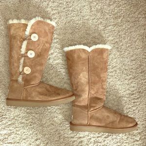 ‼️SALE‼️ Ugg boots bailey button chestnut